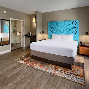 Standard King Room Courtyard View